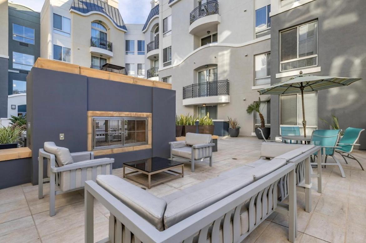 The Nest A Spacious 1 Bedroom Apartment With A Pool View Los Angeles Exterior foto